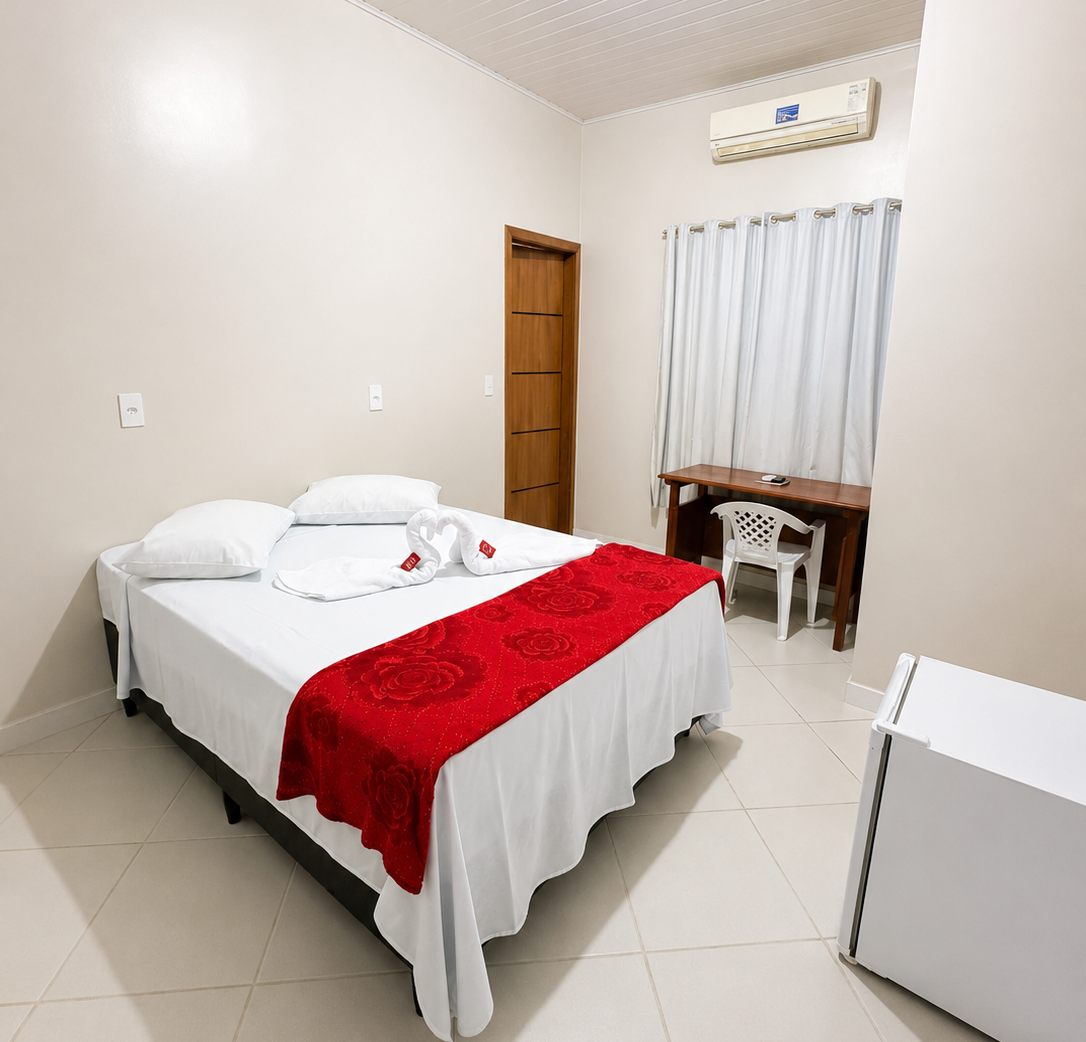 Quarto casal Hotel Verdan — cama de casal para dois hóspedes em Alvorada D'Oeste
